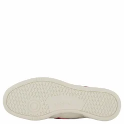 Club C Revenge White