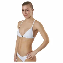 Core Textured Triangle-Rp White