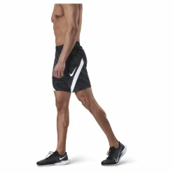 Dry Strike Short White/Black