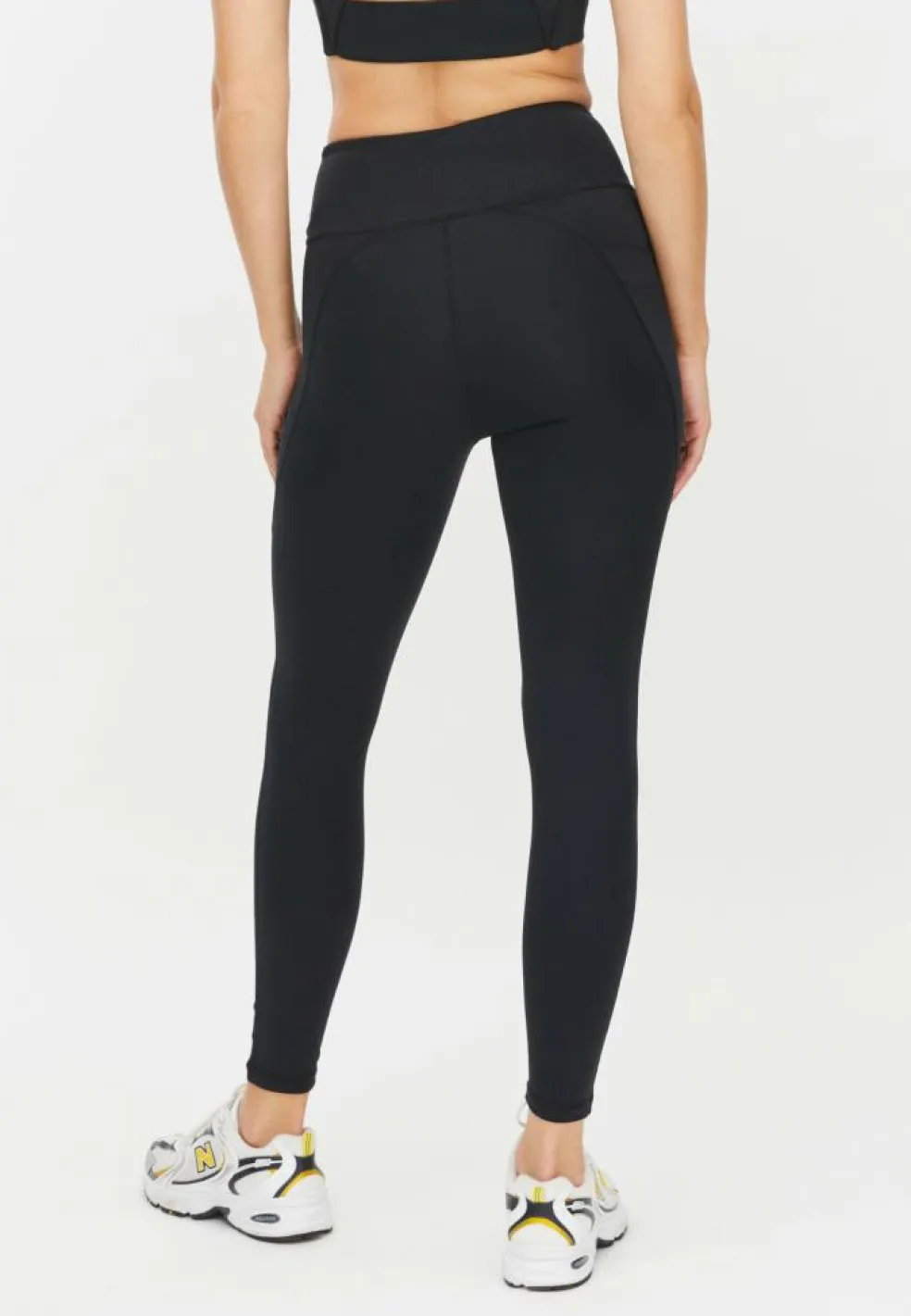 Flattering High Waist Tights Black