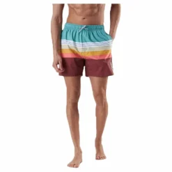 Layered 16'' Volley Green