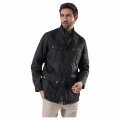 Oliver               Black