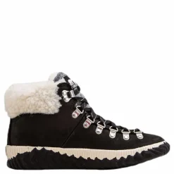 Out n About Plus Conquest Black