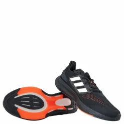 Pureboost 22 Shoes Core Black / Cloud White / Carbon