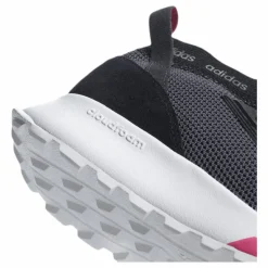 Quesa Shoes Core Black / Grey Five / Shock Pink
