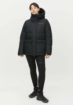 Suri Jacket Black