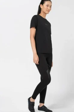 W Windbreaker Tee Black