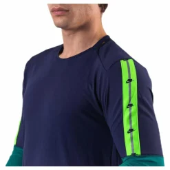 Wild Run Top LS Blue/Green